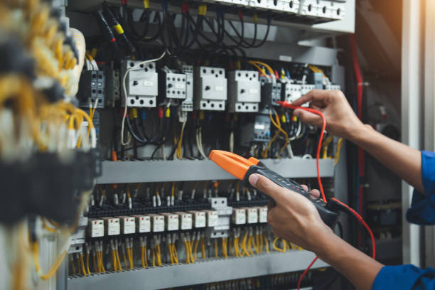 Best Local Electrician Companies  in Tokeneke, CT