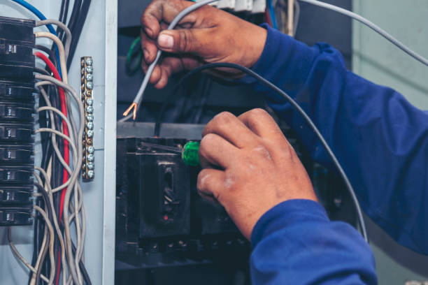 Best Local Electrician Companies  in Tokeneke, CT